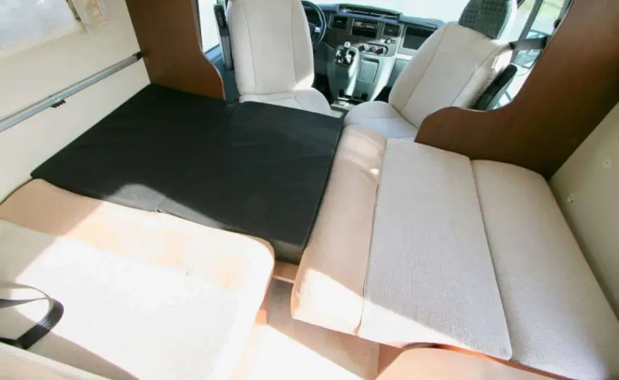 Fiat Ducato - Transformer la dinette en lit : le guide complet