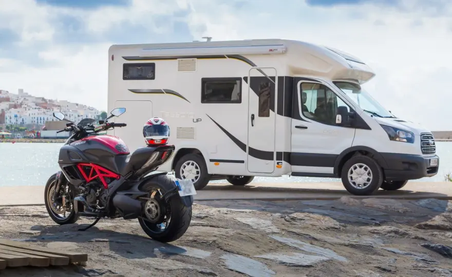 Camping-car avec garage moto - Le guide ultime pour bien choisir
