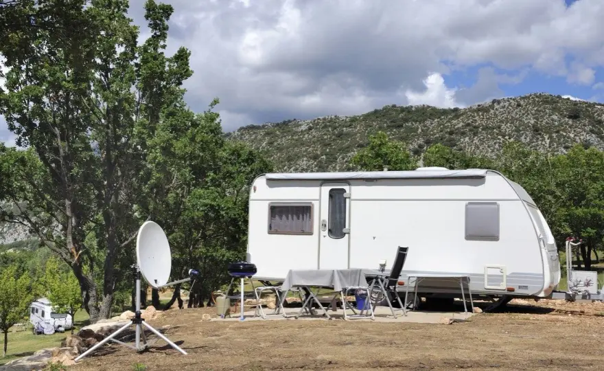 TV camping-car - Le guide complet pour une installation réussie