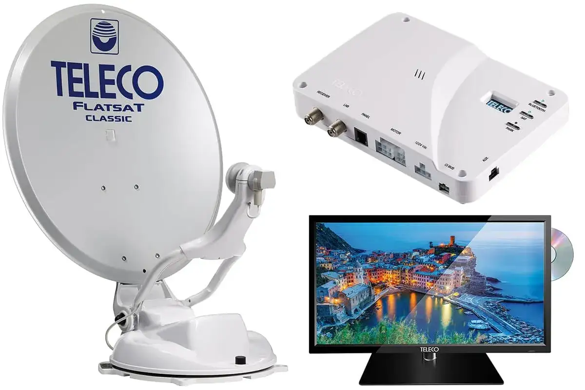 Antenne satellite Teleco, bo&icirc;tier de contr&ocirc;le et &eacute;cran plat affichant une ville c&ocirc;ti&egrave;re. Solution pour un probl&egrave;me TV Teleco.